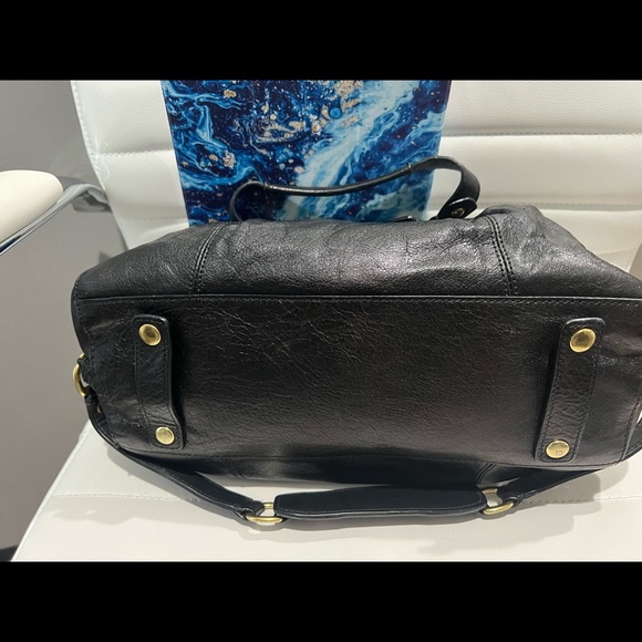 Coach Black bag with Gold Hardware - Picture 3 of 9